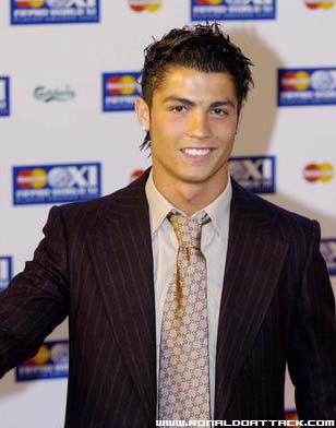 cristiano ronaldo haircut. Ronaldo hairstyle
