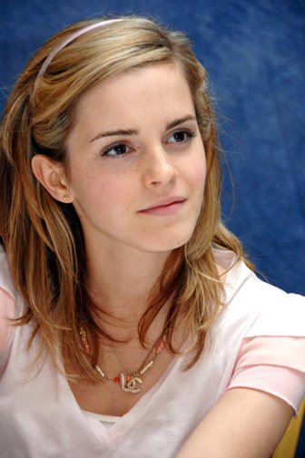 emma watson modeling photos.  perfect. She has just about everything: a great career, looks, 
